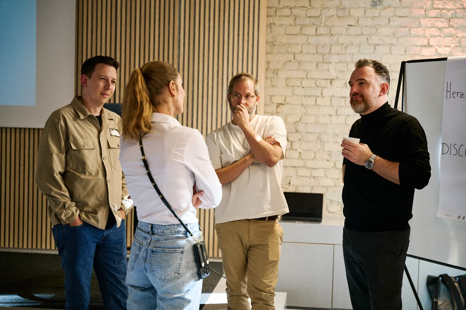 Gespräch zwischen Teilnehmern der Discovery Experience